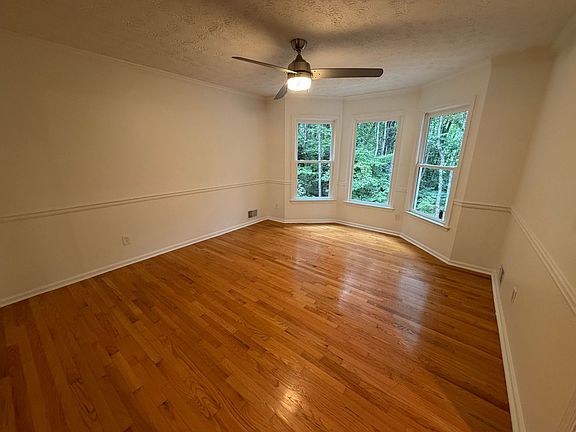 5th image of 190 Timber Oak Cv
