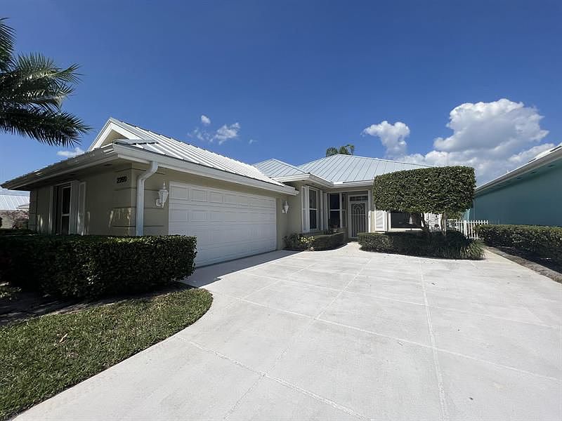 1st image of 2269 SW Mayflower Dr