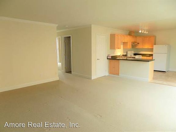 5th image of 940 Guerrero St APT 21