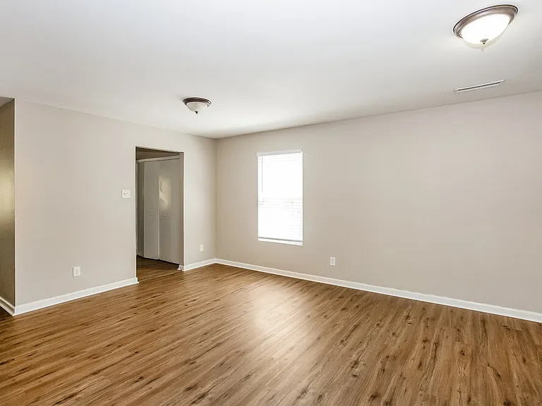 4214 Quinn Dr — Photo 5