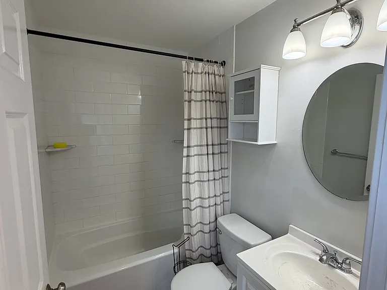 45 Houghton St #2 — Photo 18
