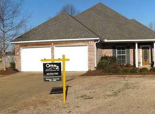 108 Navajo Cir, Clinton, MS 39056