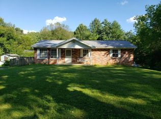 185 Sandy Rd, Cookeville, TN 38506