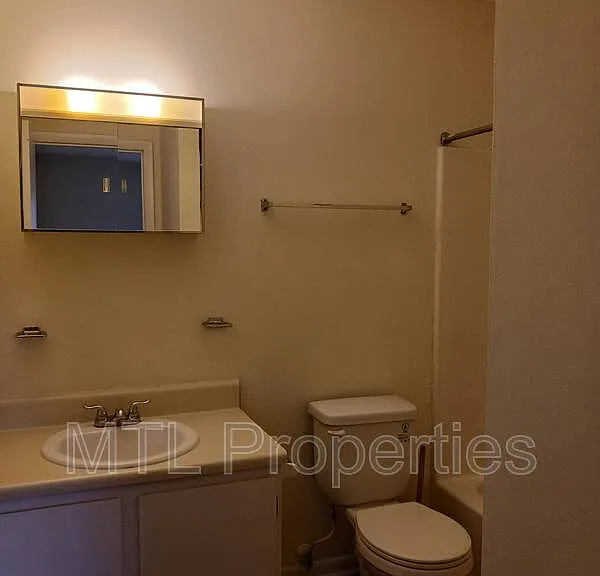 1674 Eagles Pl #1 — Photo 7