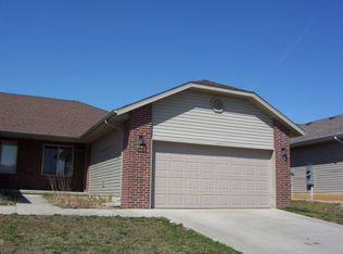 2449 W Deerfield St, Springfield, MO 65807