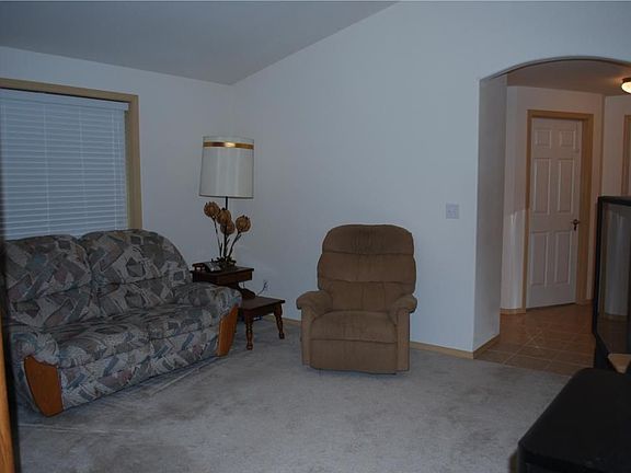 2nd image of 7406 60th Pl NE