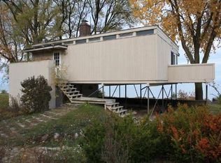 9917 Lakeshore Dr, Pleasant Prairie, WI 53158