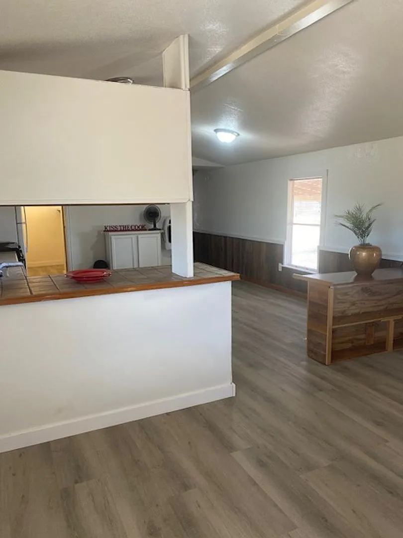 3724 CR 458 — Photo 4