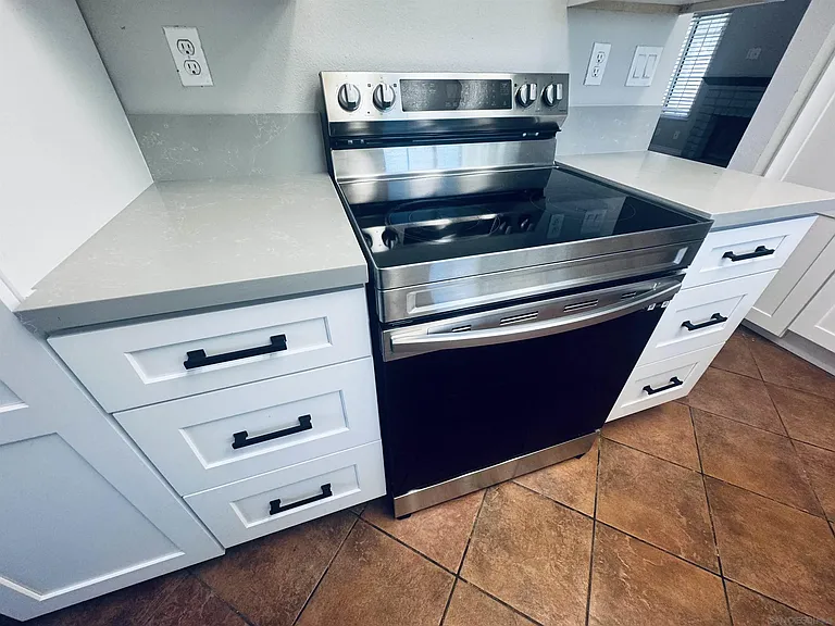 1554 Apache Dr #D — Photo 7