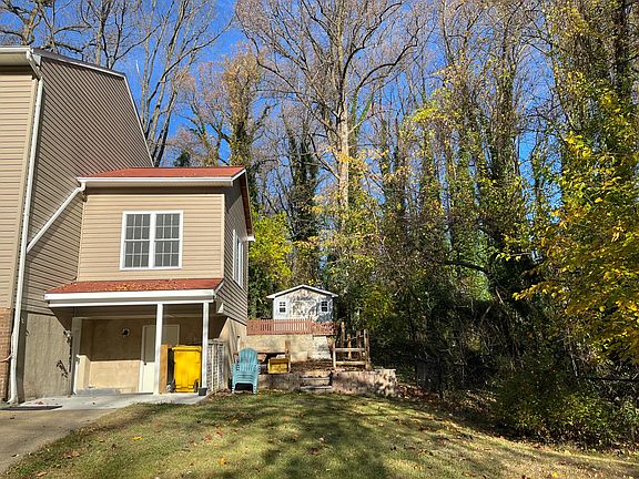 3rd image of 82 Barrensdale Dr