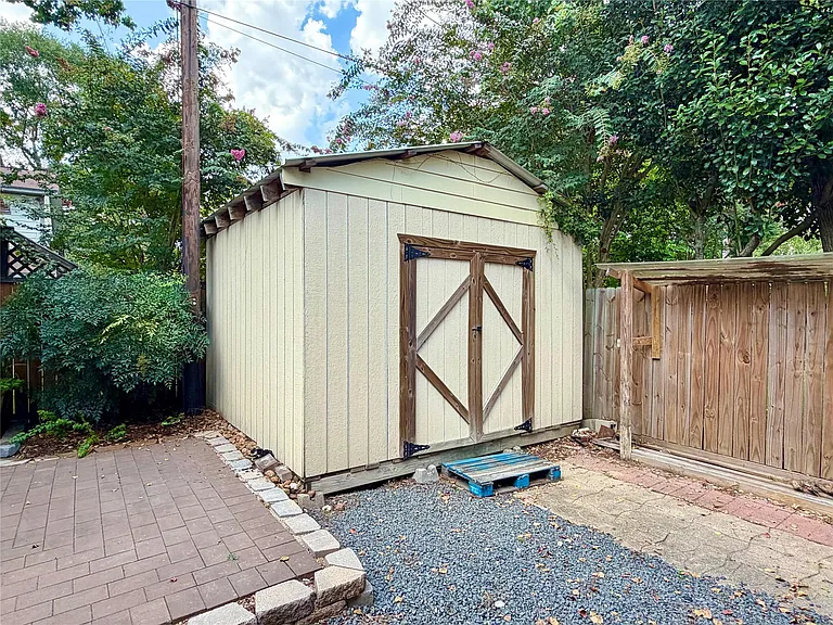 1741 Fay Dr — Photo 29