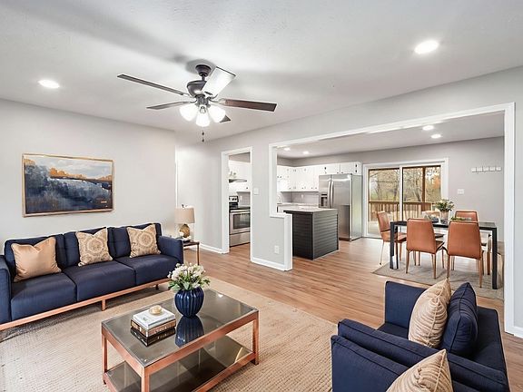 2nd image of 621 Campbell Ln