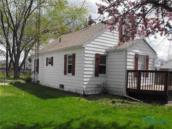 3rd image of 2007 Sherborn St