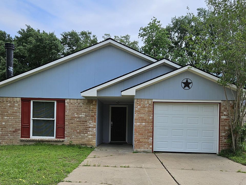 1st image of 935 Western Hills Dr