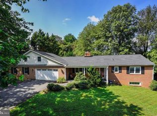 2912 Melanie Ln, Oakton, VA 22124