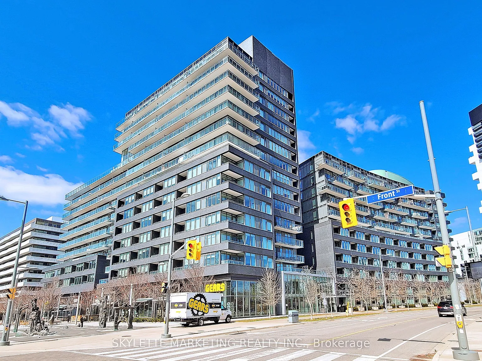 2 bed, $2,350 — Photo 1