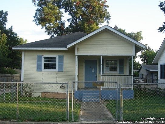 1st image of 118 McKenna Ave