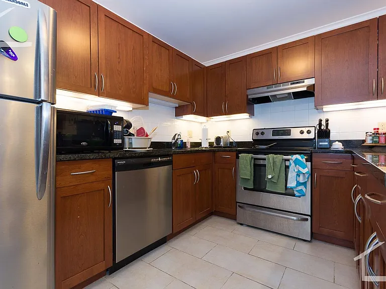 25 Glenville Ave #B — Photo 5