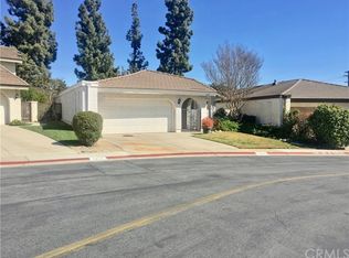 1215 Parkview Dr, Upland, CA 91784