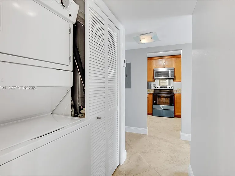 13120 SW 92nd Ave #B-409 — Photo 14