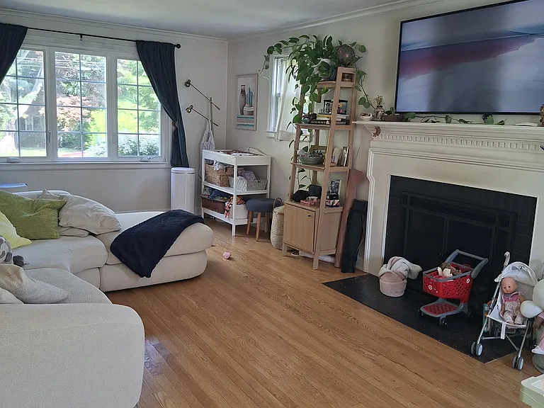 43 Ruscan Rd — Photo 10
