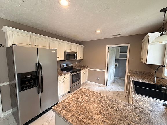 5th image of 101 Bayou Ct