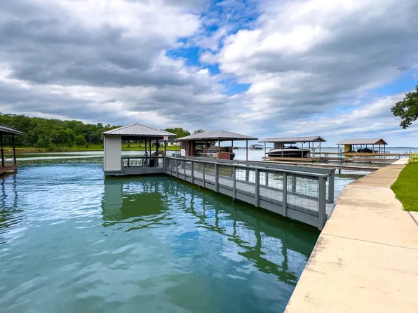 307 Knights Cir, Streetman, TX 75859