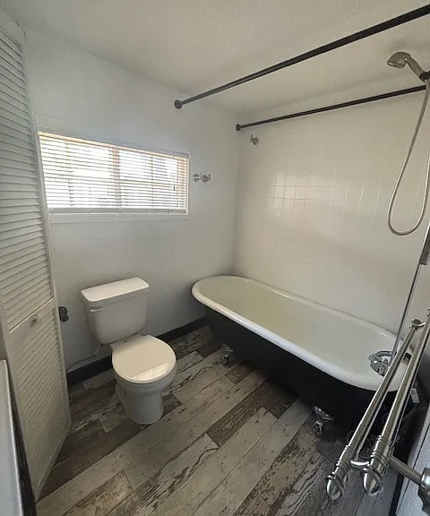 916 E Logan St — Photo 6