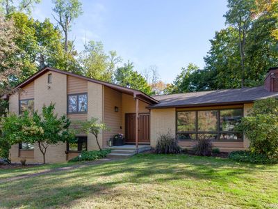 14 Old English Way, Wappingers Falls, NY, 12590