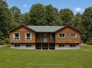 90 Farlain Lake Rd W, Tiny, ON L9M0B9