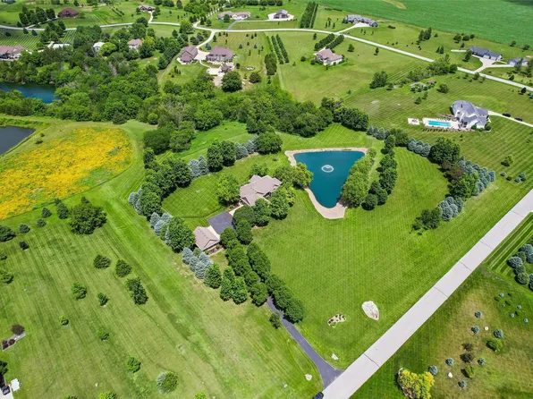 29139 Woodland Hills Dr, Dallas Center, IA 50063