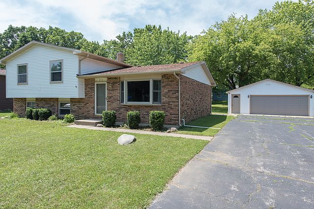 1st image of 214 Oakdale Ave