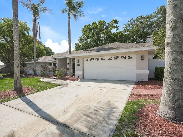 7530 Gunstock Dr — Photo 3