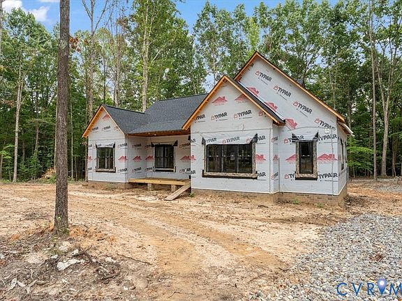 3rd image of 20 Holman Mill Rd