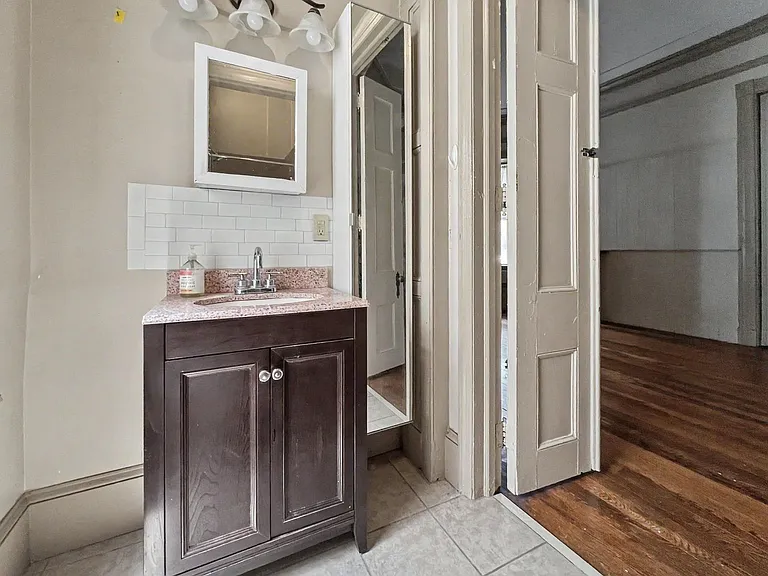 428 N Church St — Photo 20