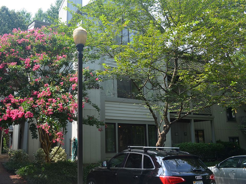 Main Level Home! NO STEPS!