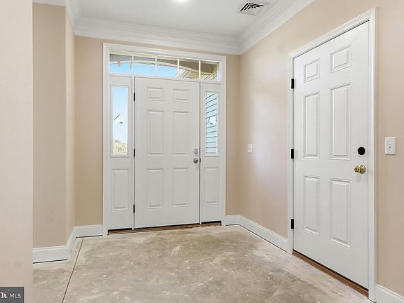 3rd image of 620 Bluff Stone Dr