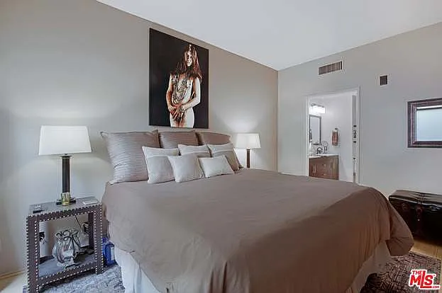 235 Main St #317 — Photo 51