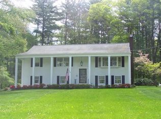 28 Lantern Ln, Easton, MA 02375