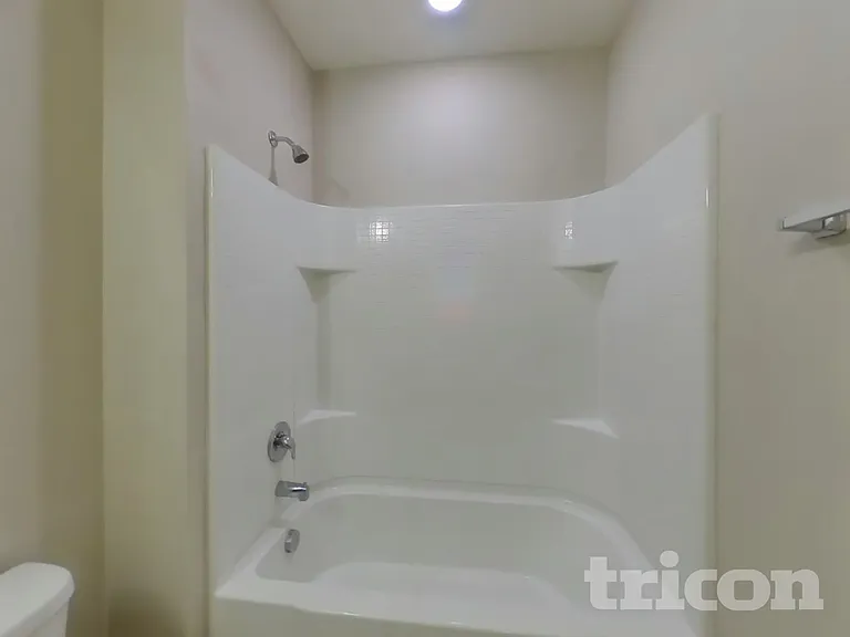 518 Squires Grove Dr — Photo 13