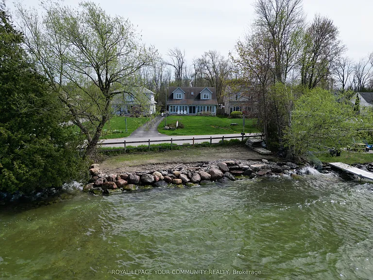 203 Lake Dr E — Photo 5