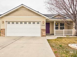 1500 E Locust View Ln, Meridian, ID 83642