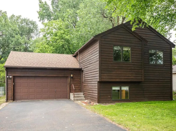 2003 Clarence St, Saint Paul, MN 55109