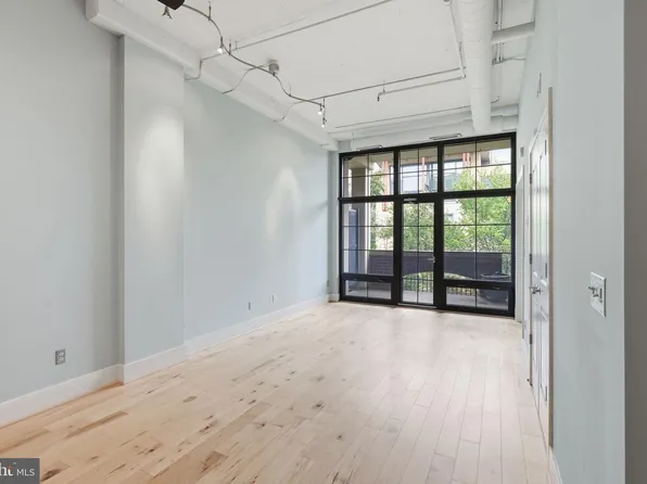 2328 Champlain St NW APT 328, Washington, DC 20009