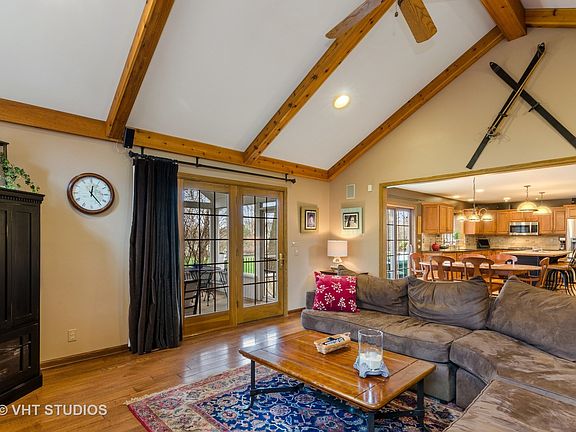 OPEN TO KITCHEN & SCREENED PORCH