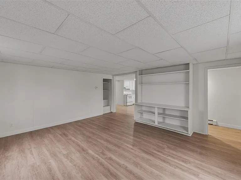324 Vidal St S #1 — Photo 5
