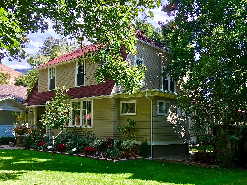 1st image of 219 University Ave