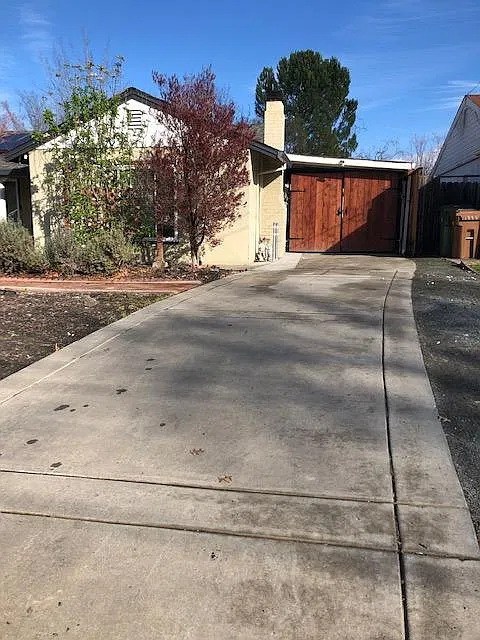 1 bed, 420 sqft, $1,950 — Photo 2
