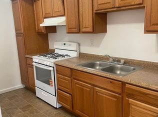 221 W Tulare Ave #Q, Visalia, CA 93277