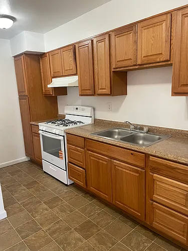 221 W Tulare Ave #Q Photo 1 221 W Tulare Ave #Q Photo 1